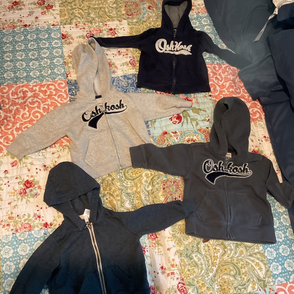 Lot of 4 Osh Kosh and Carters zip up fleece hoodies 12 months